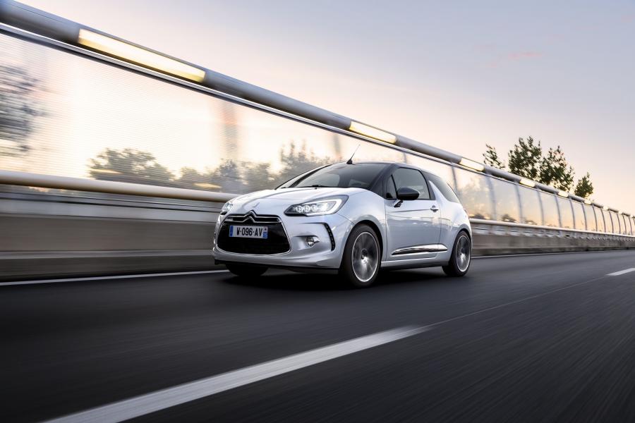  Citroen DS3 Cabrio 2012 года  (фото 111 из 115)